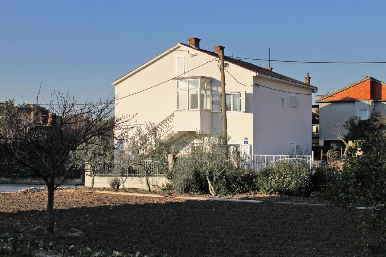 Apartments by the sea Kastel Stari, Kastela - 6059 Bagian luar foto